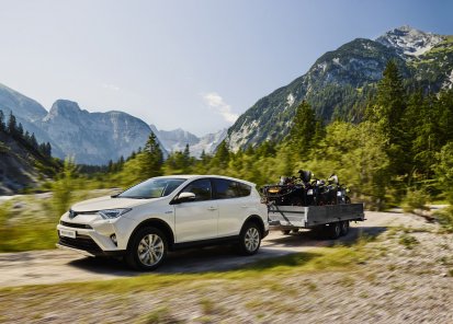 Vilkimo įtaisas Toyota originalus (nuimamas, su elektros prijungimo rinkiniu 13 polių) Rav4