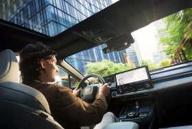 Naujasis elektromobilis Toyota C‑HR+ jau Lietuvoje