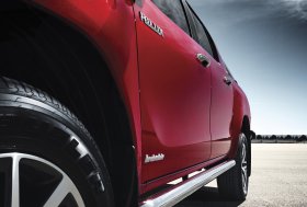 Toyota C-HR ir Hilux debiutas Ženevos automobilių parodoje 2016
