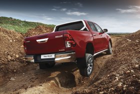 Toyota C-HR ir Hilux debiutas Ženevos automobilių parodoje 2016