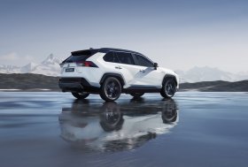 Naujasis TOYOTA RAV4