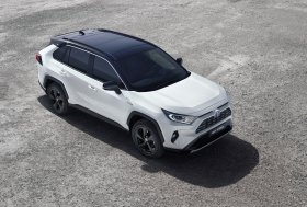 Naujasis TOYOTA RAV4