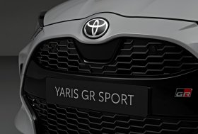 "Yaris GR Sport"