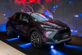 Pristatytas naujasis „Toyota C-HR“ modelis