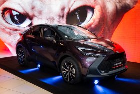 Pristatytas naujasis „Toyota C-HR“ modelis