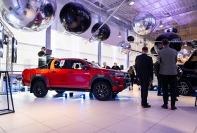 Pristatytas naujasis „Toyota C-HR“ modelis