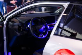 Pristatytas naujasis „Toyota C-HR“ modelis