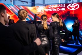 Pristatytas naujasis „Toyota C-HR“ modelis