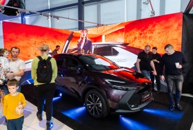 Pristatytas naujasis „Toyota C-HR“ modelis