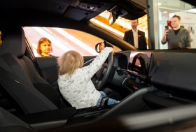 Pristatytas naujasis „Toyota C-HR“ modelis