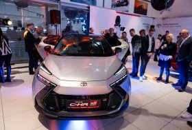 Pristatytas naujasis „Toyota C-HR“ modelis