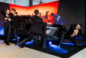 Pristatytas naujasis „Toyota C-HR“ modelis