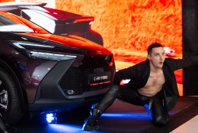 Pristatytas naujasis „Toyota C-HR“ modelis