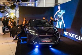 Pristatytas naujasis „Toyota C-HR“ modelis