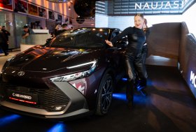Pristatytas naujasis „Toyota C-HR“ modelis