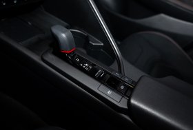 Pristatytas naujasis „Toyota C-HR“ modelis