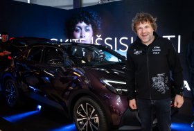 Pristatytas naujasis „Toyota C-HR“ modelis