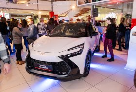 Pristatytas naujasis „Toyota C-HR“ modelis