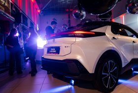 Pristatytas naujasis „Toyota C-HR“ modelis