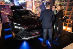 Pristatytas naujasis „Toyota C-HR“ modelis