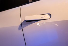 Pristatytas naujasis „Toyota C-HR“ modelis