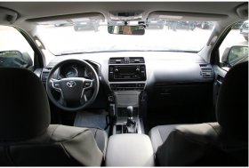 VSAT patruliuos naujais TOYOTA LAND CRUISER visureigiais