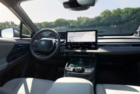 Naujasis elektromobilis Toyota C‑HR+ jau Lietuvoje