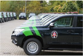 VSAT patruliuos naujais TOYOTA LAND CRUISER visureigiais