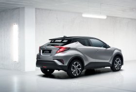 Toyota C-HR ir Hilux debiutas Ženevos automobilių parodoje 2016