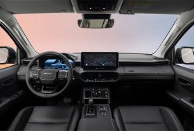 „Toyota“ pristato visiškai naują „Hilux“: bus ir pirmoji elektrinė versija