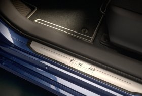 Toyota išskirtinėmis versijomis mini „Corolla“ 60-metį