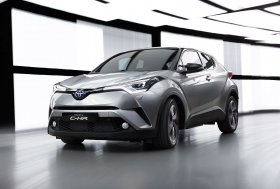 Toyota C-HR ir Hilux debiutas Ženevos automobilių parodoje 2016