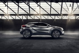 Koncepcinis TOYOTA C-HR automobilis: stulbinanti išvaizda, malonus vairavimas