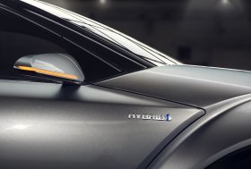 Koncepcinis TOYOTA C-HR automobilis: stulbinanti išvaizda, malonus vairavimas