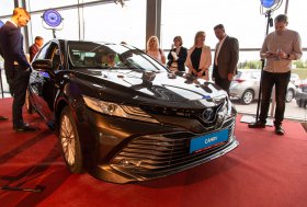 CAMRY pristatymas MOTOTOJA salone (FOTO galerija)