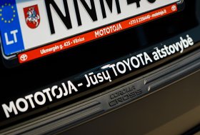 „Juventus“ komandos nariai vairuos „Toyota“ automobilius