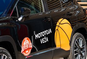 „Juventus“ komandos nariai vairuos „Toyota“ automobilius