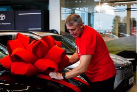 „Juventus“ komandos nariai vairuos „Toyota“ automobilius