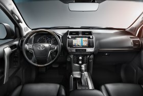 Frankfurto automobilių parodoje pristatytas naujasis TOYOTA LAND CRUISER