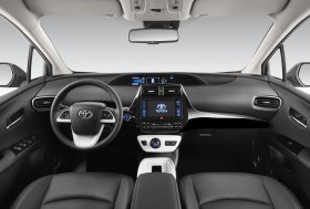 Las Vegase (JAV) „Toyota“ gamintojas pristatė naujos, jau ketvirtosios kartos hibridinį automobilį „Toyota Prius“