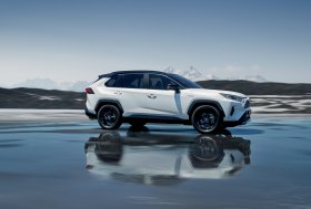 Naujasis TOYOTA RAV4