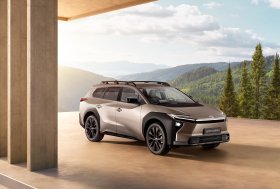 „Toyota bZ4X Touring“ – elektrinis SUV aktyviam gyvenimo būdui