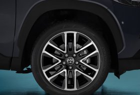 Atnaujintas „Corolla Cross“ – dar praktiškesnis automobilis šeimai
