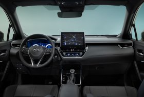Atnaujintas „Corolla Cross“ – dar praktiškesnis automobilis šeimai