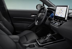 Atnaujintas „Corolla Cross“ – dar praktiškesnis automobilis šeimai