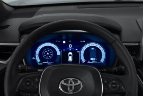Atnaujintas „Corolla Cross“ – dar praktiškesnis automobilis šeimai