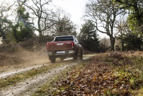 Nauja TOYOTA HILUX ANNIVERSARY EDITION versija