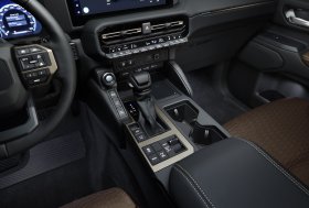 Naujasis „Land Cruiser“