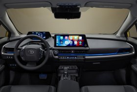 „Toyota“ atskleidė naujojo „Prius“ įkraunamojo hibrido kainą Lietuvoje ir pradėjo rezervavimą internetu
