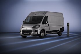 Naujasis „Proace Max“